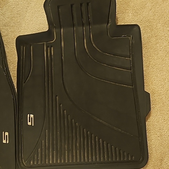 ๐ฏ Auth BMW 5 series original car mats  4 pieces performance - Picture 3 of 6